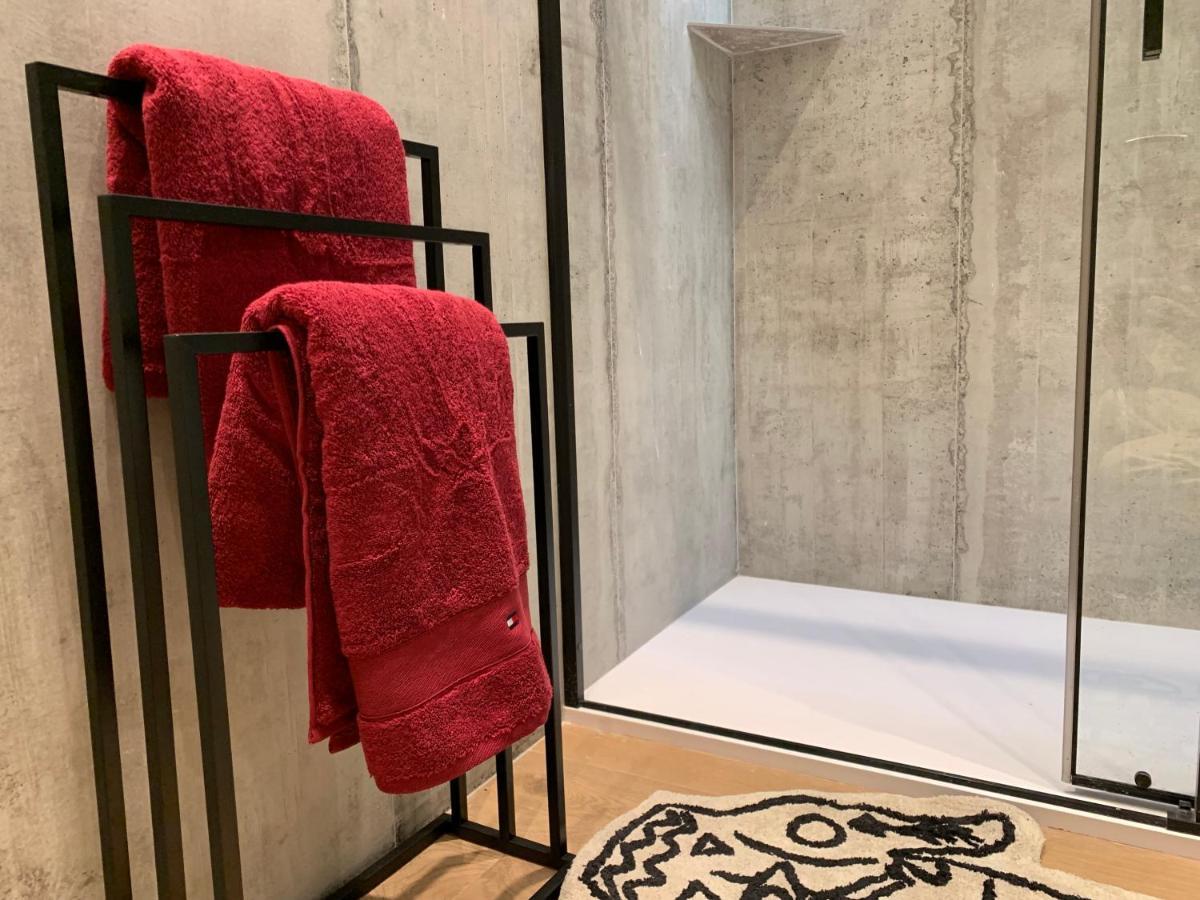 ולנסיה La Reina Beach Rooms מראה חיצוני תמונה