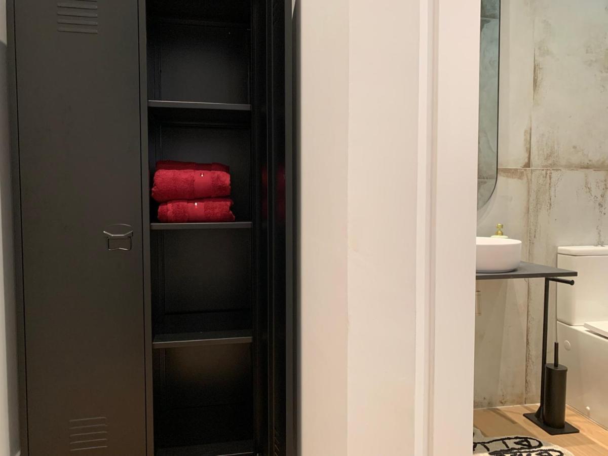 ולנסיה La Reina Beach Rooms מראה חיצוני תמונה