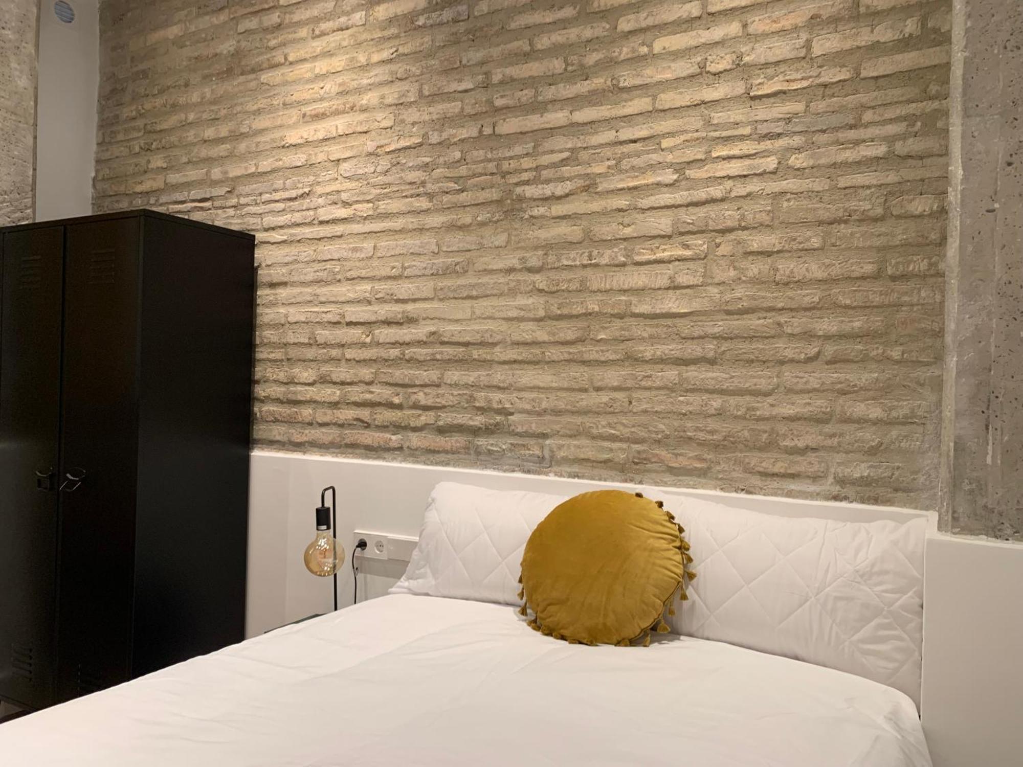 ולנסיה La Reina Beach Rooms מראה חיצוני תמונה