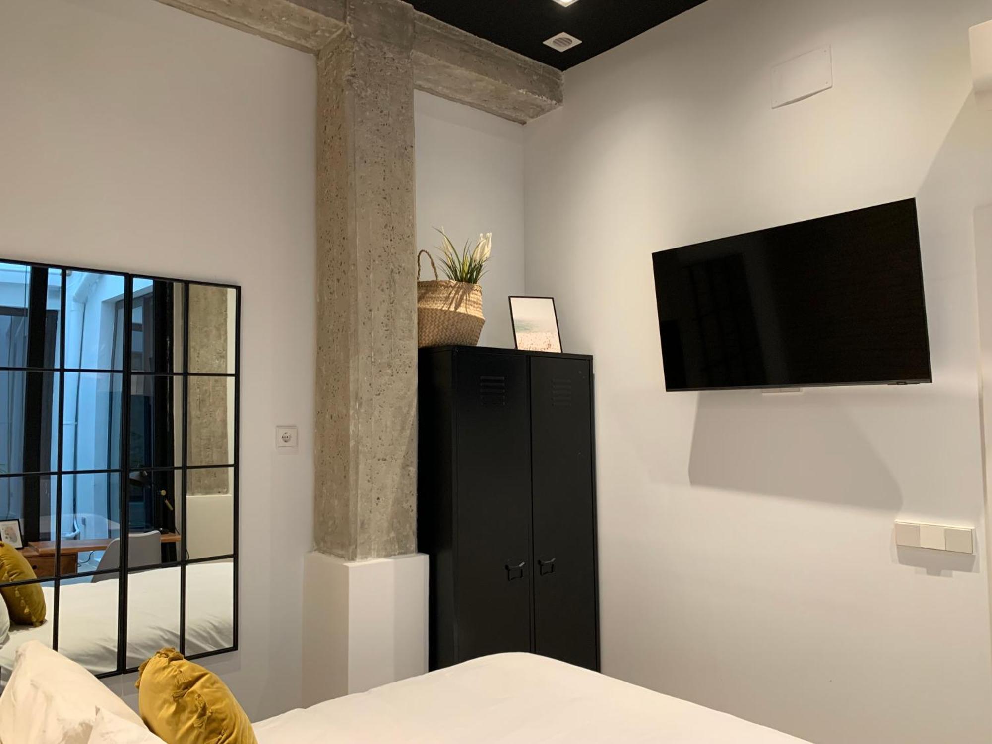 ולנסיה La Reina Beach Rooms מראה חיצוני תמונה
